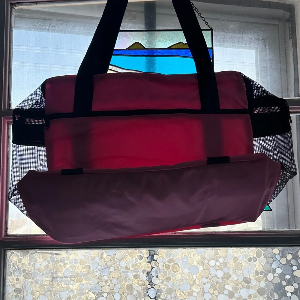 Love Thy Beast Nylon Pet Travel Carrier